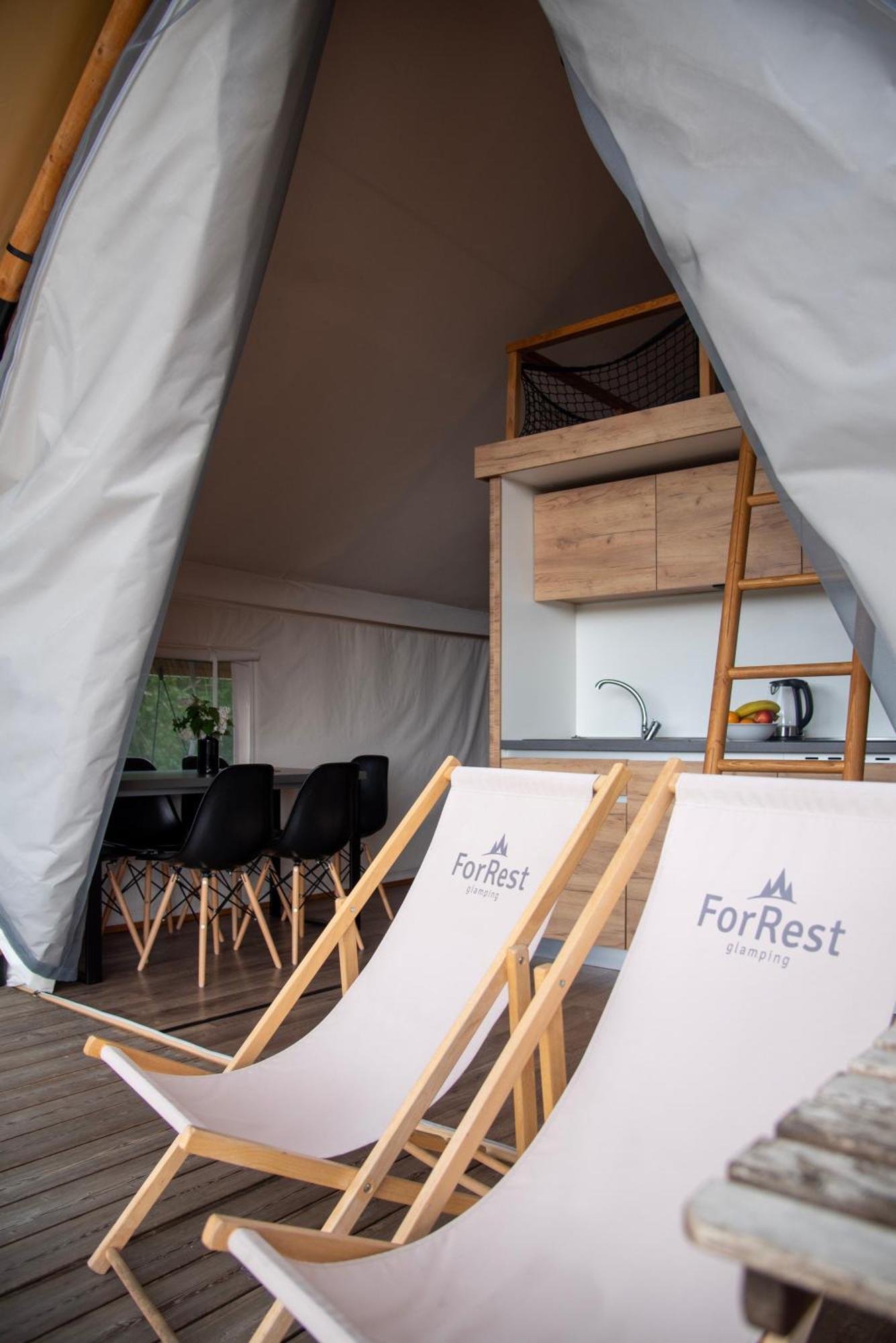 Forrest Glamping Hotel Banska Stiavnica Exterior photo