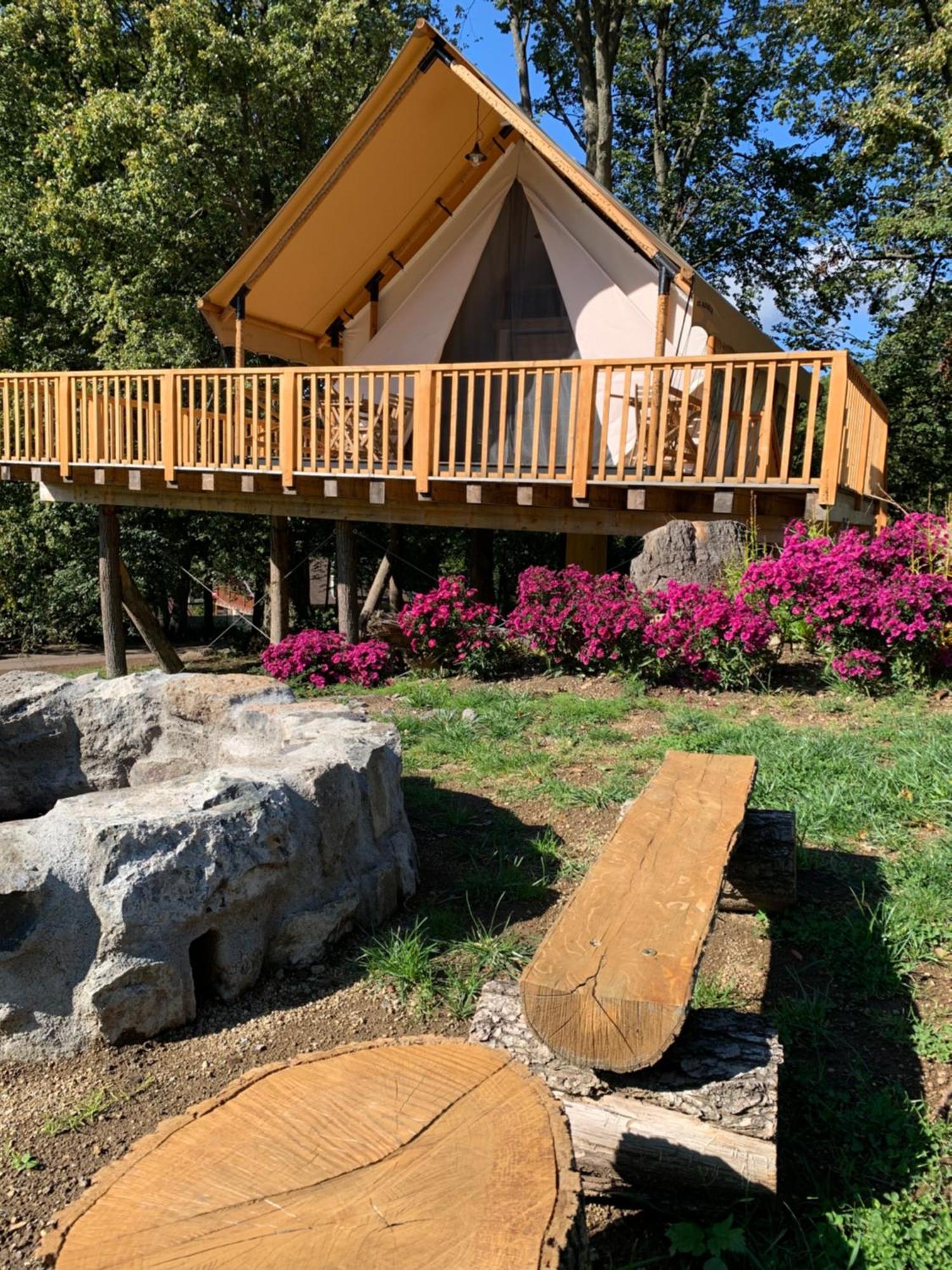 Forrest Glamping Hotel Banska Stiavnica Exterior photo