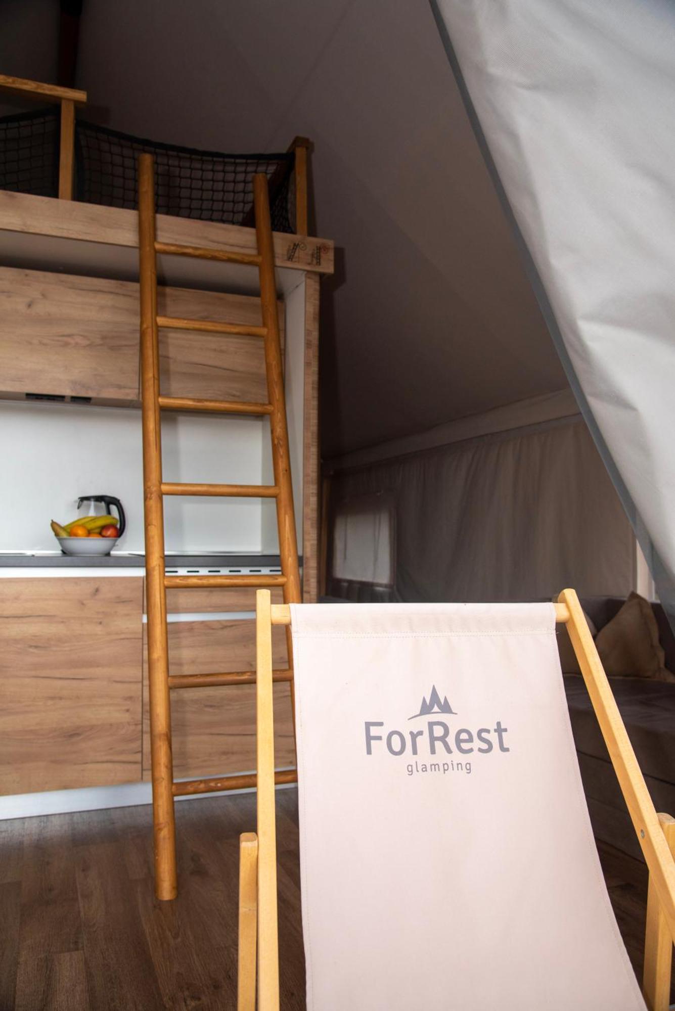 Forrest Glamping Hotel Banska Stiavnica Exterior photo