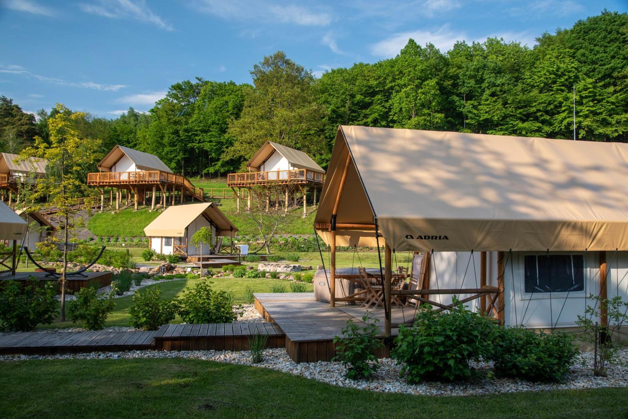 Forrest Glamping Hotel Banska Stiavnica Exterior photo