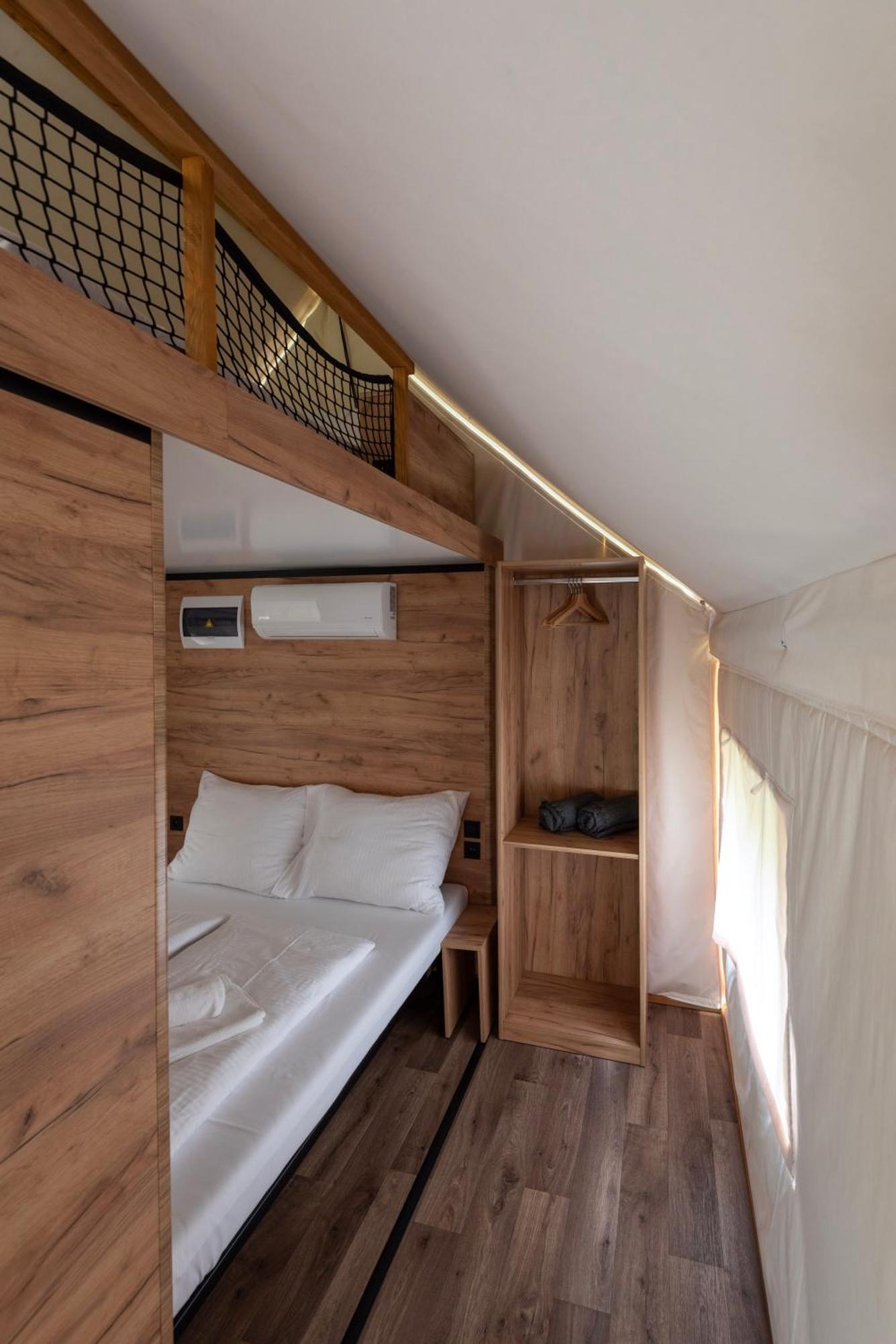 Forrest Glamping Hotel Banska Stiavnica Exterior photo